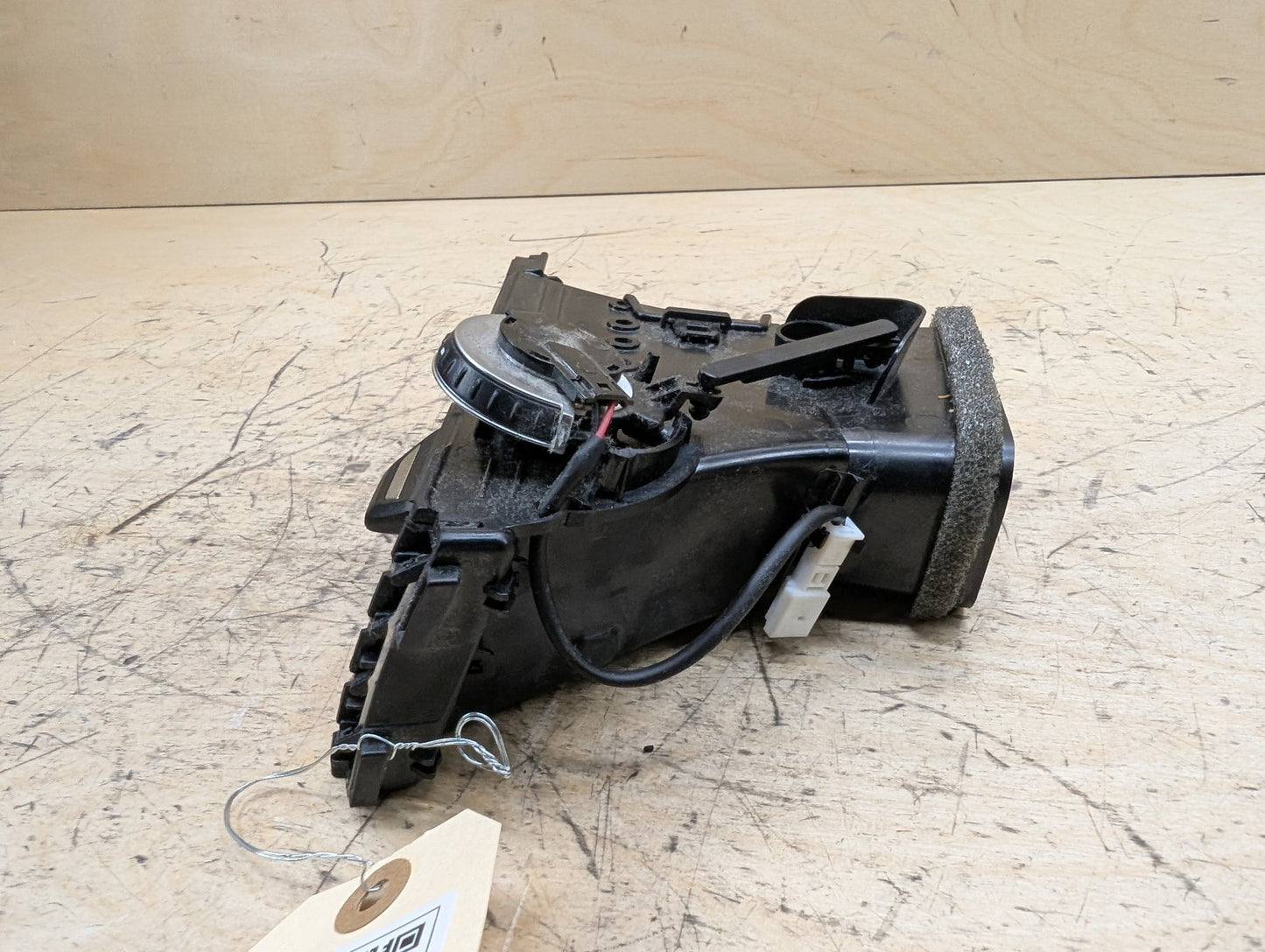 OEM BMW F95 F96 G05 G06 G07 X5 X7 PRE-LCI Right Passenger Fresh Air AC Vent