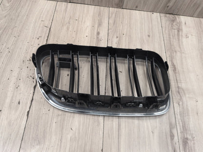 2011-2016 BMW M5 F10 Front Left Right Upper Bumper Grilles SET 8057228 OEM