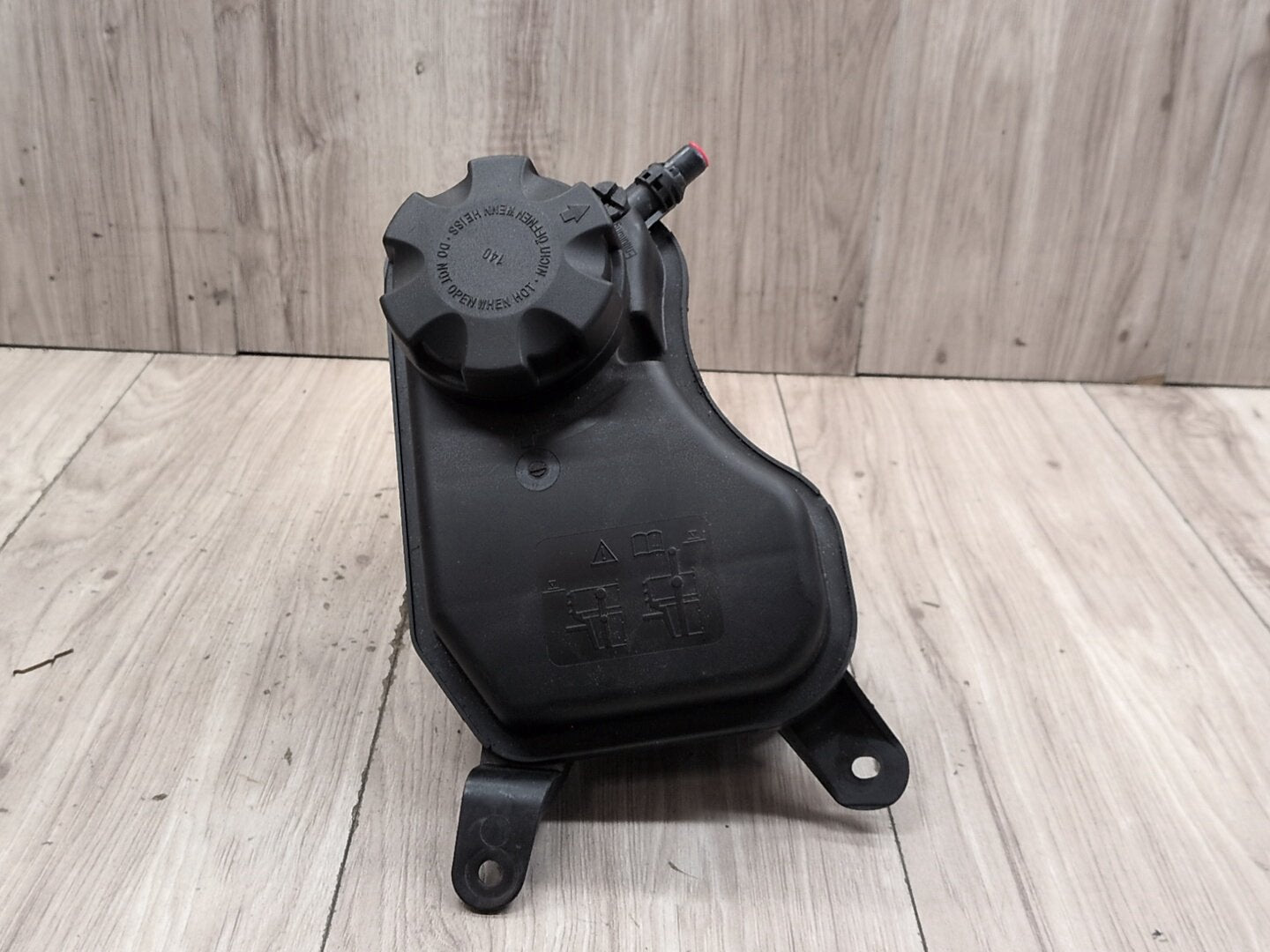 06-13 OEM BMW E82 E88 E90 E92 E93 Coolant Water Expansion Tank Bottle Reservoir