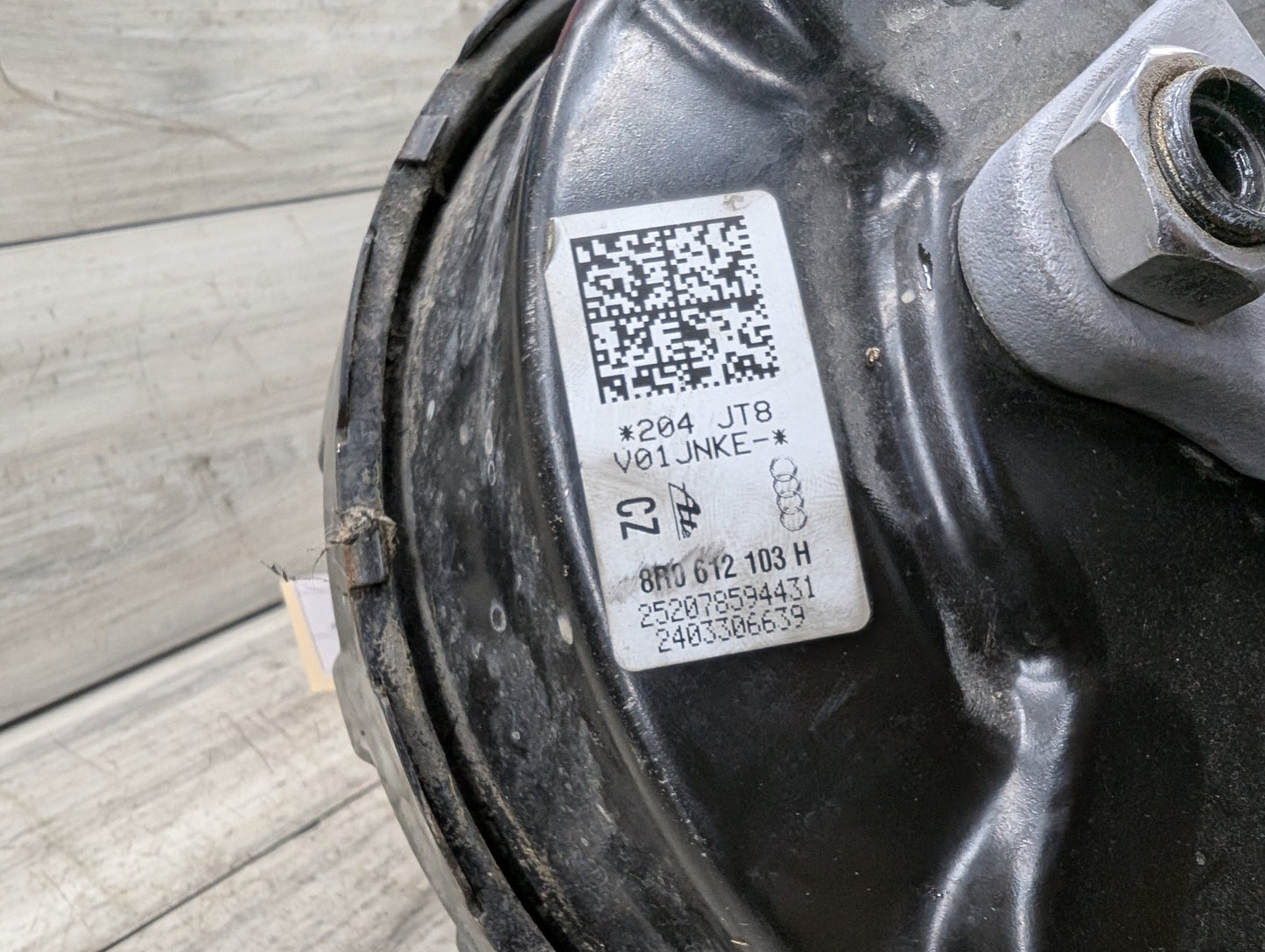 2009 - 2017 Audi Q5 8R ABS Cylinder Booster 8R0612103H EA888