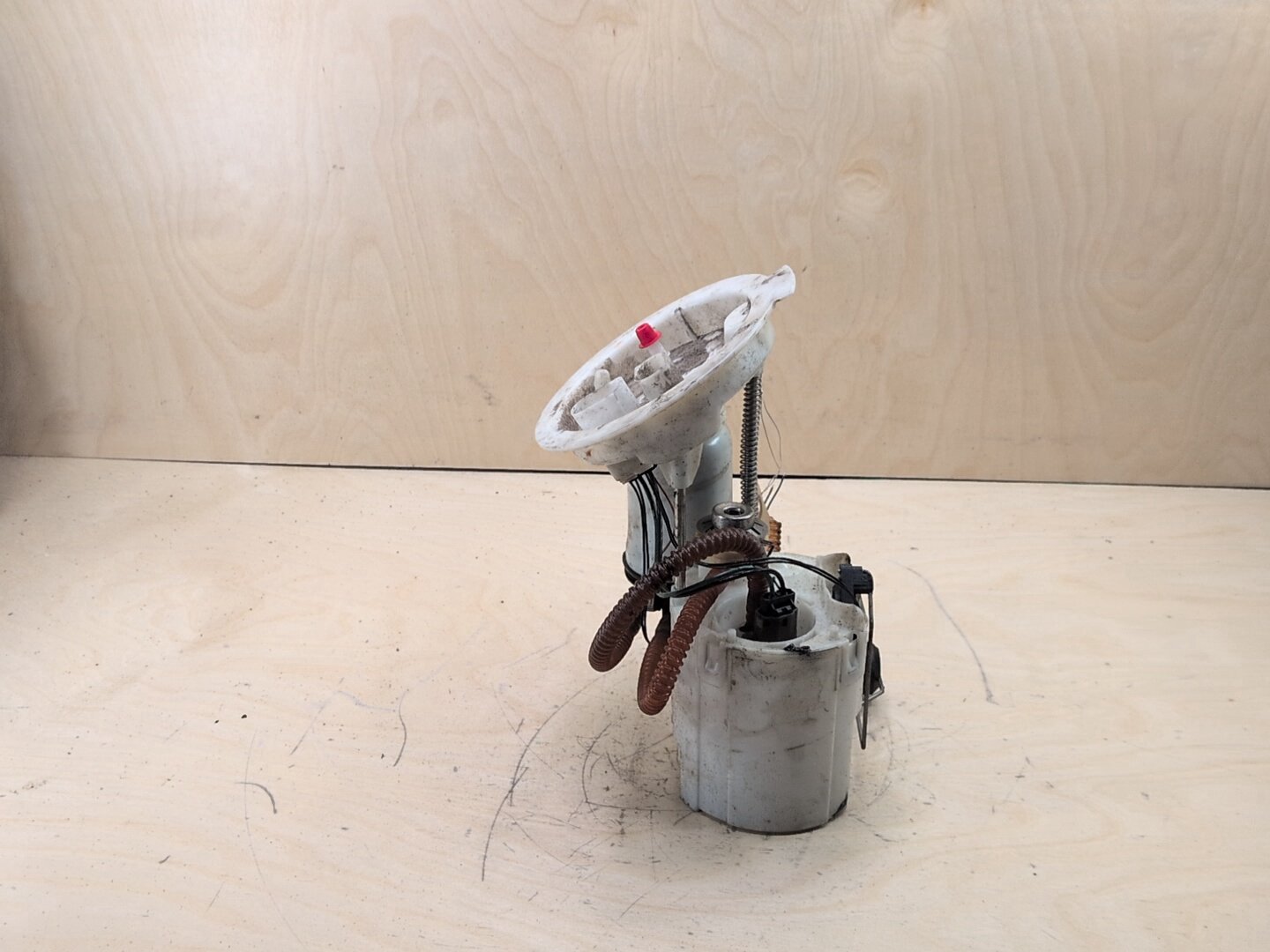 12-16 OEM BMW F23 F30 F32 F33 F34 F36 F87 Gas Fuel Tank Sending Pump Unit