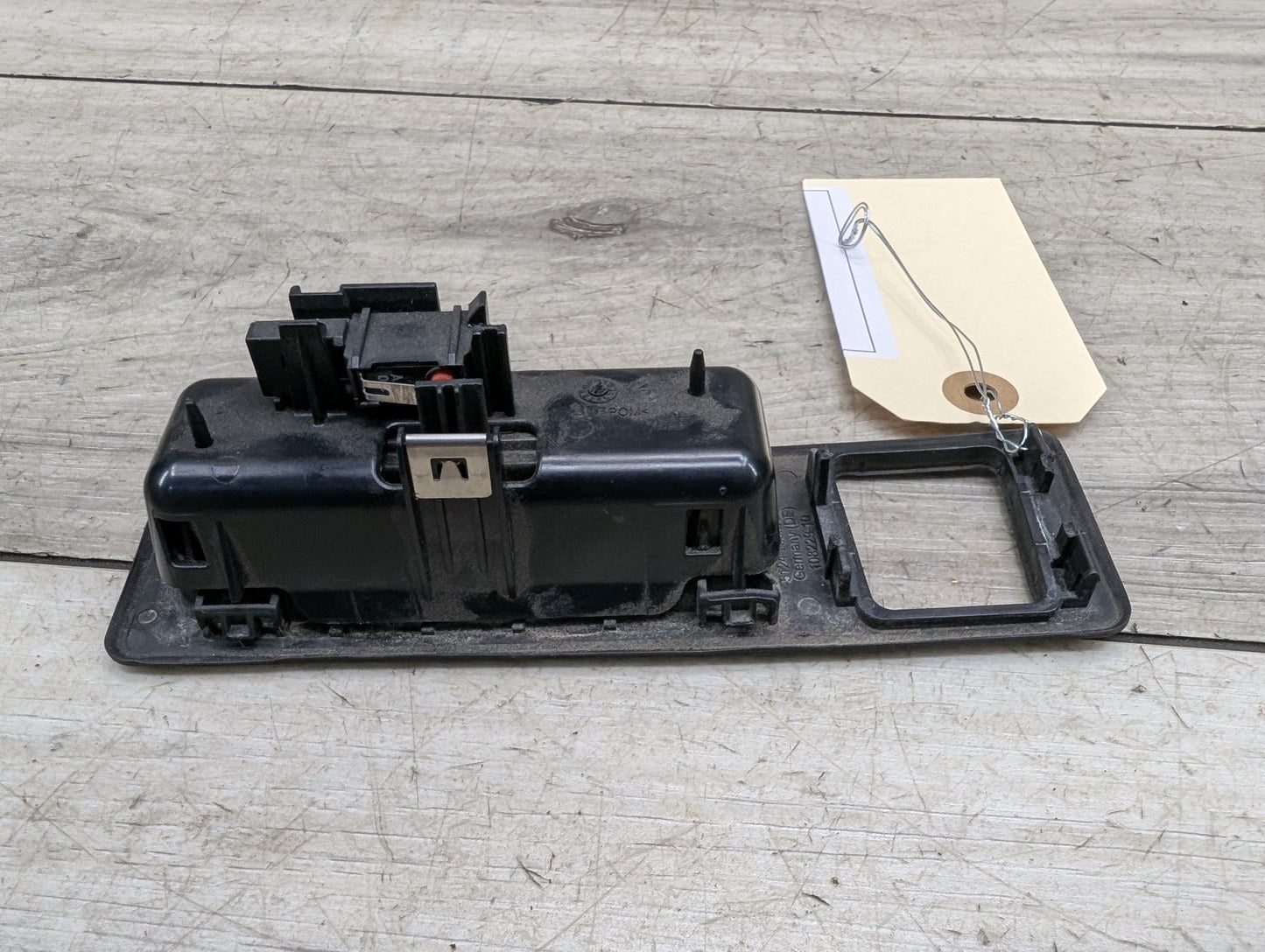 OEM BMW F22 F23 F30 F32 F36 F80 F82 F87 M3 M4 Trunk Lid Release Switch Handle