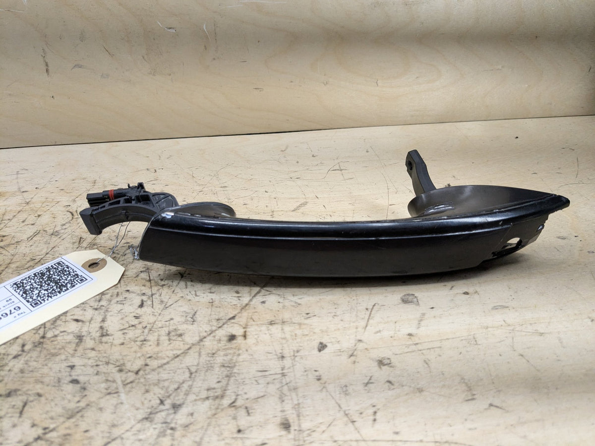 2016-2019 BMW 750i G12 Front Left Driver Exterior Door Handle 7411051 OEM