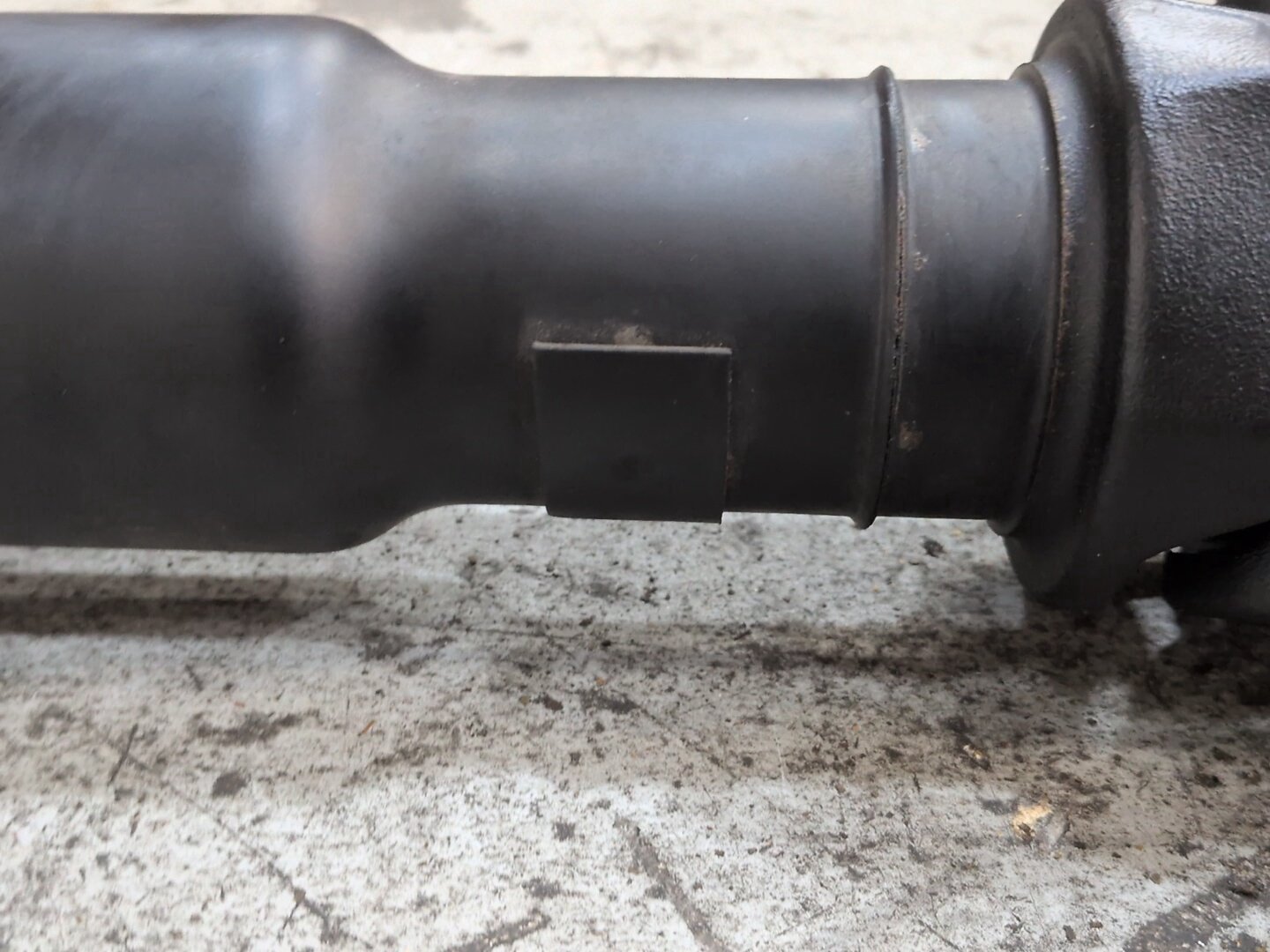 2012-2018 BMW M6 F06 - Rear Propeller Driveshaft Drive Shaft PN: 2284490