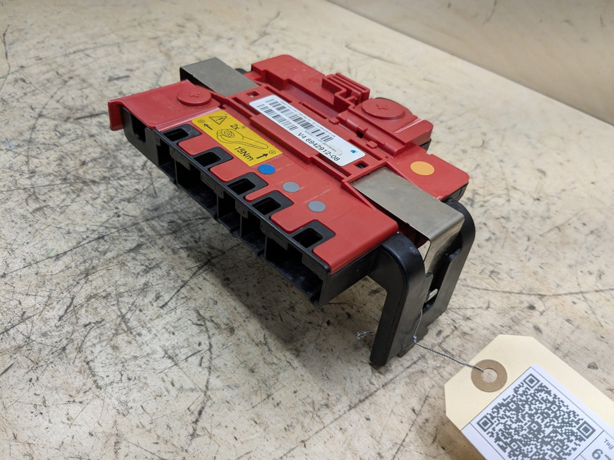 OEM BMW E90 E92 E93 Battery Power Lead Junction Distribution Fuse Box Voltage