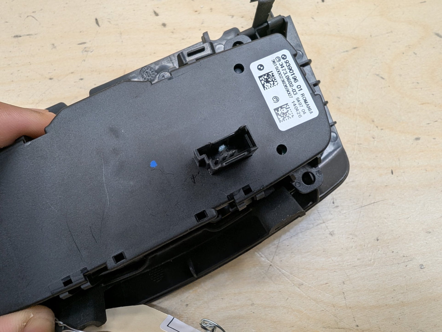2015-2019 BMW X6 F16 Headlamp Switch 9390196