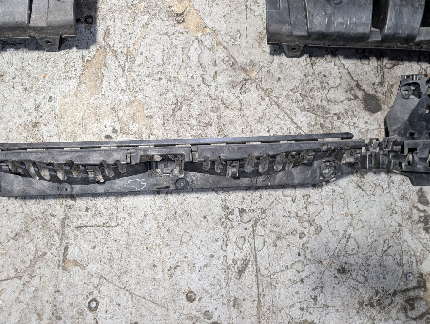 2017-2023 BMW 530i G30 Rear Left Right Center Bumper Support Brackets SET 7387297