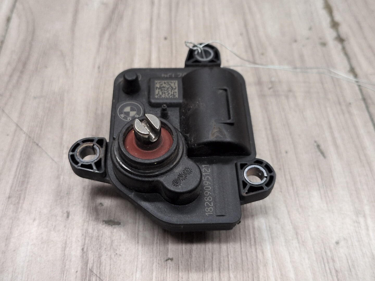 OEM BMW F15 F22 F23 F30 F32 F33 F36 F44 F48 Muffler Exhaust Flap Actuator Motor