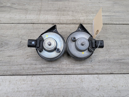 2011 - 2016 BMW 528i F10 Alarm Horns SET 7279781 N20B20O0