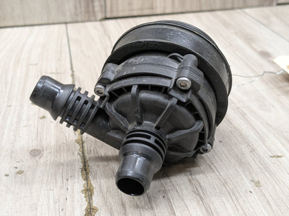 *OEM BMW G01 G05 G20 G22 G30 G42 G80 G82 G83 M3 M4 Engine Auxiliary Water Pump