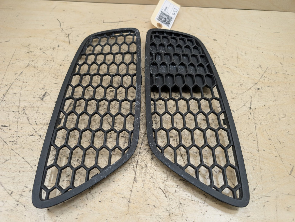 2010-2017 BMW 535i GT xDrive F07 Front Left Right Center Bumper Cover Grilles SET 8057333 OEM