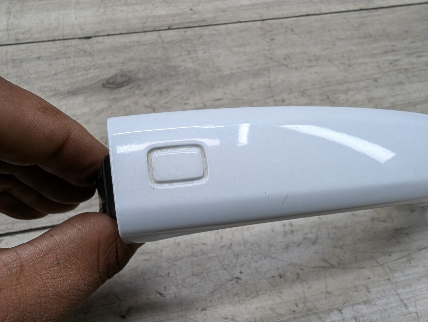 2008 - 2017 Audi S5 8T Front Left Driver Exterior Door Handle 8T0837205A