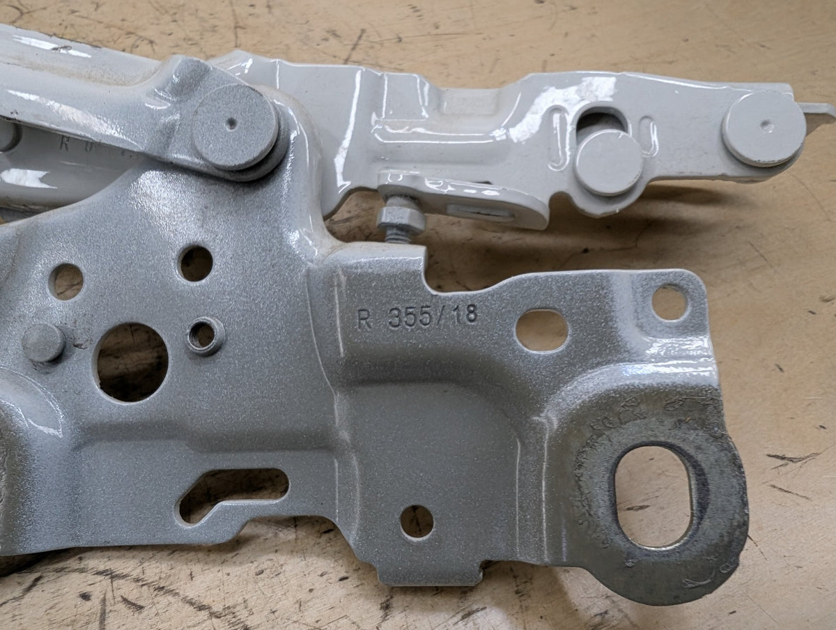 2019-2026 BMW 330i G20 Hood Bonnet Hinges SET 8494431 OEM