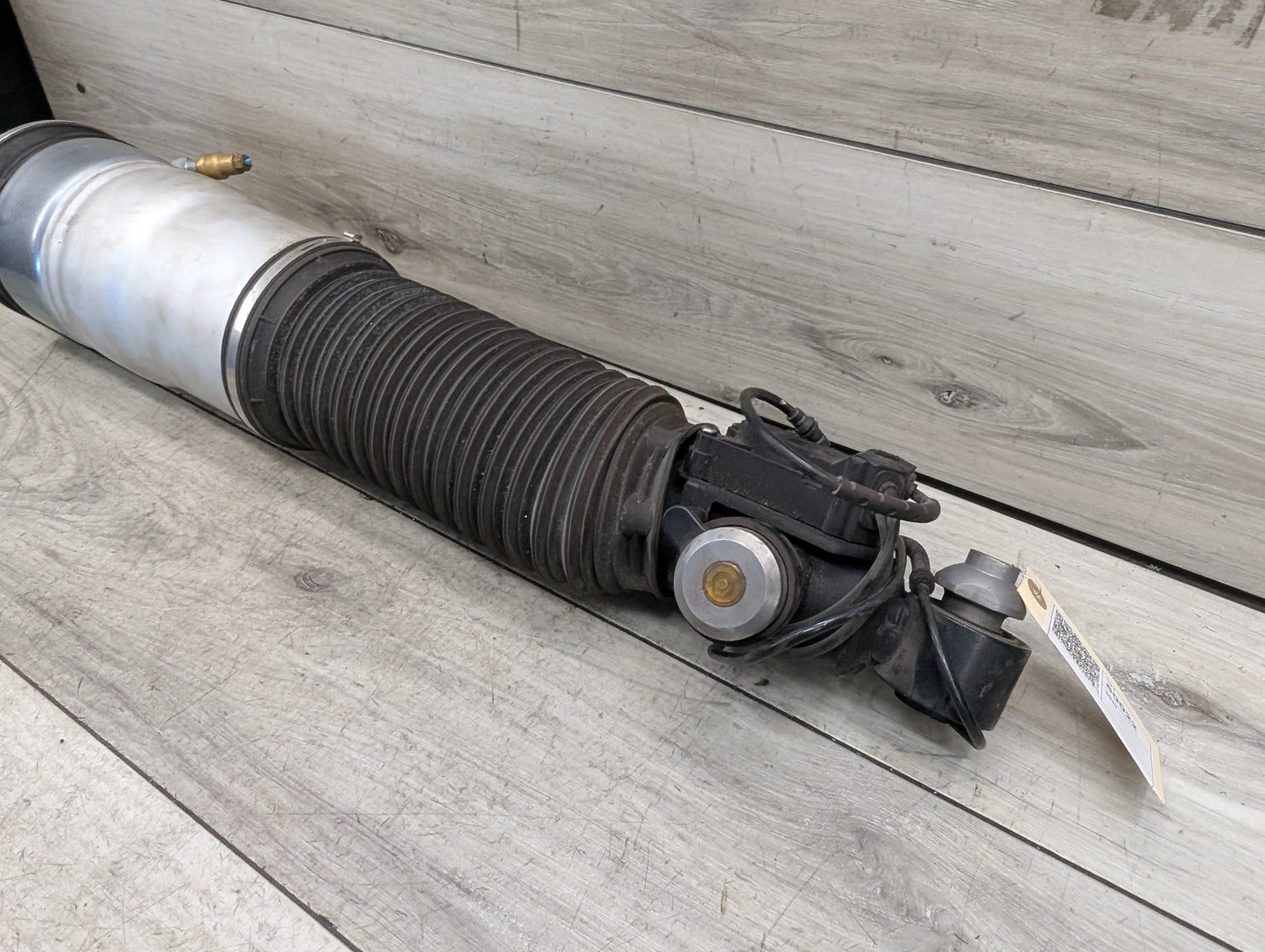 13-15 LCI OEM BMW 750i F01 Rear Right Passenger Air Strut Shock Absorber 6858814