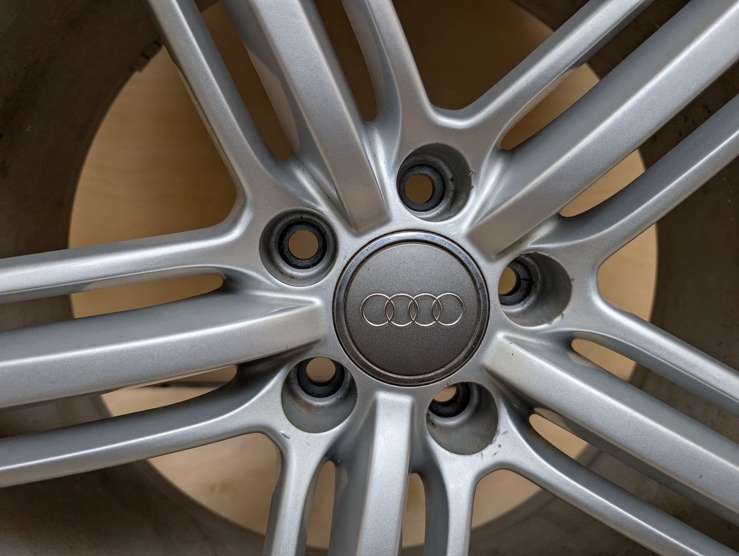 2008 - 2017 Audi S5 8T Wheel Rim 8T0601025T