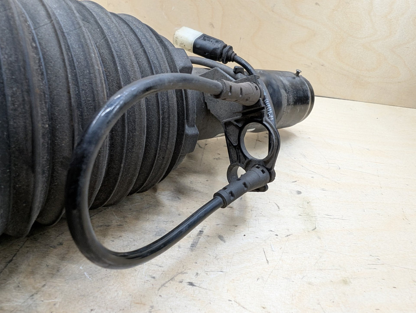 16-21 OEM BMW G12 750 AWD Front Left Driver Air Suspension Strut Shock
