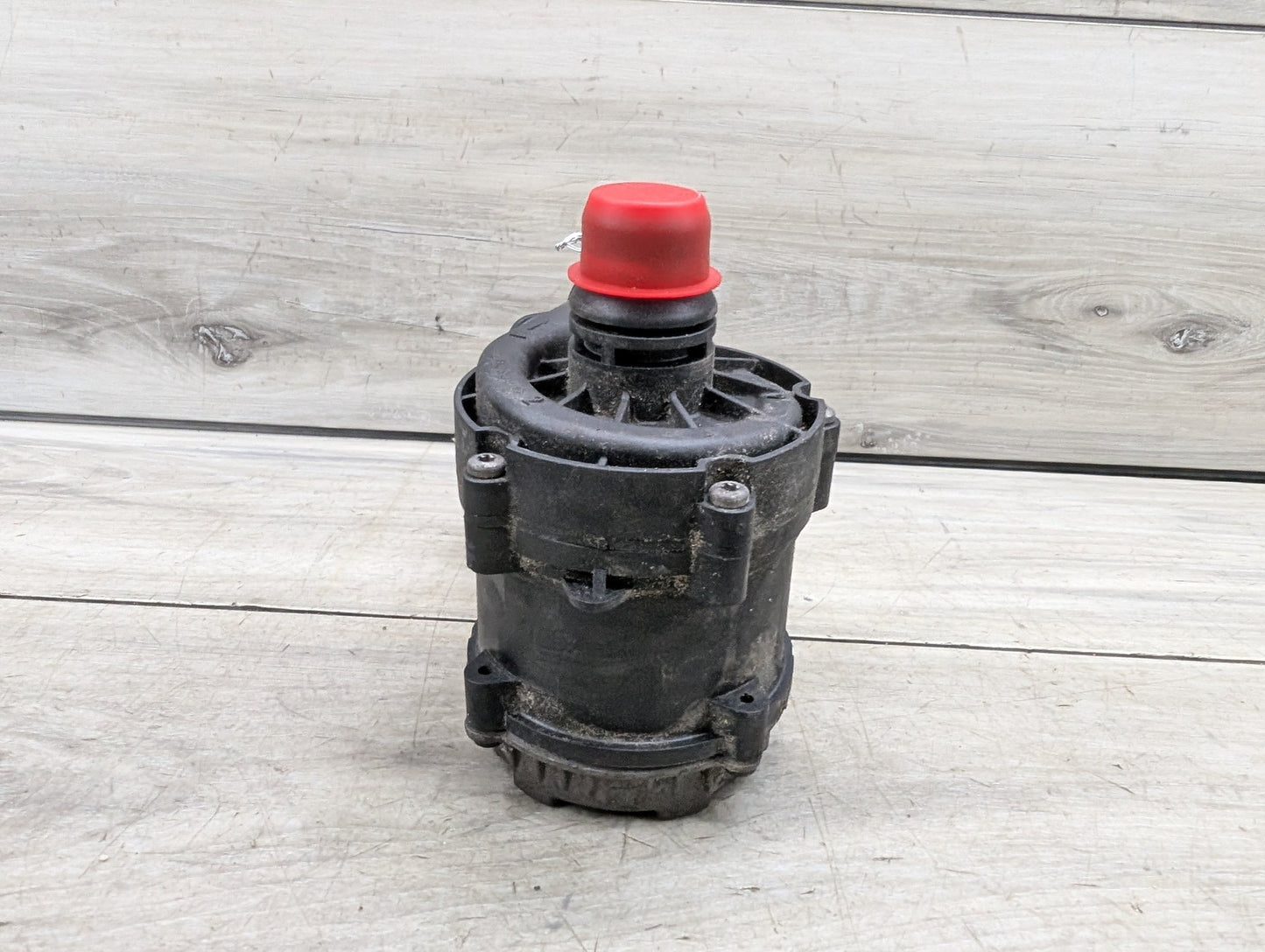 BMW G30 530i B46B20O0 Engine Motor Cooling Auxiliary Water Pump 2441779