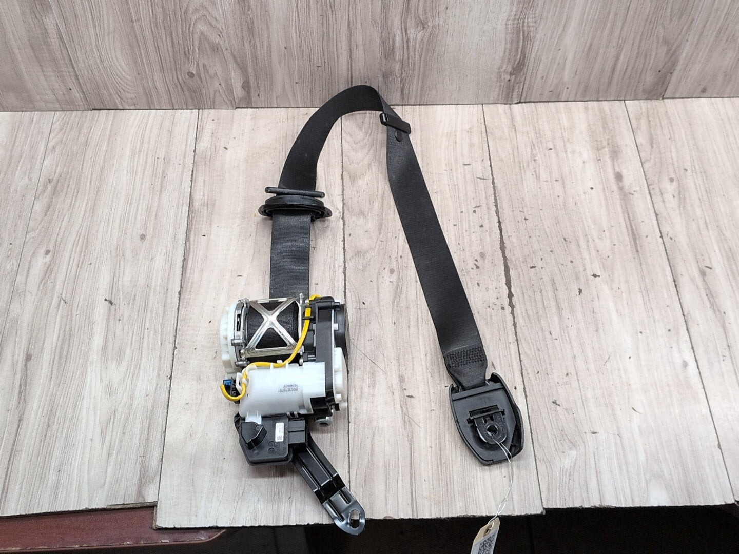 OEM BMW G01 G02 F97 F98 X3 X4 Front Right Passenger Seat Belt Seatbelt Retractor