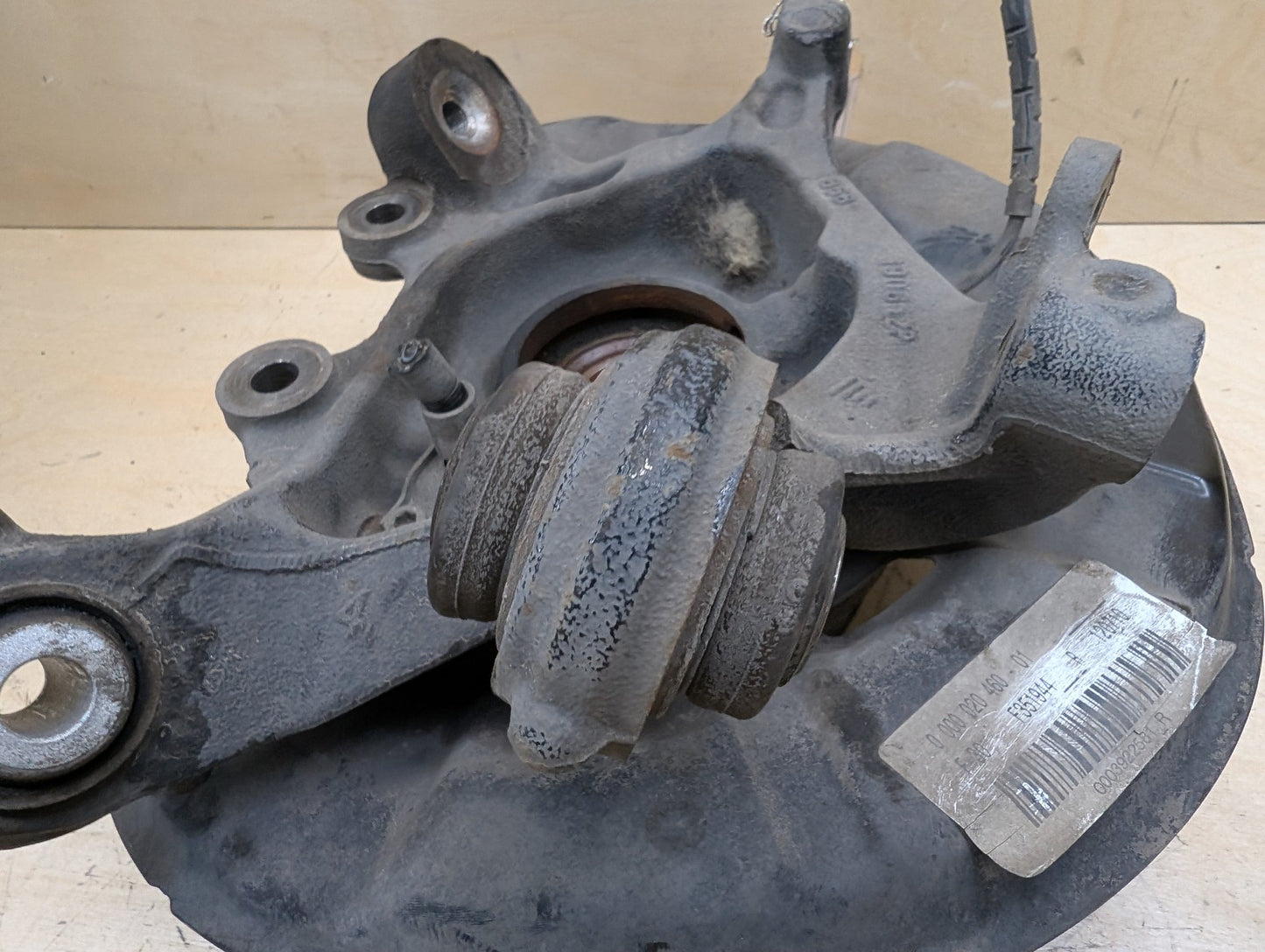 2012-2018 BMW 328i F30 Rear Right Passenger Spindle Knuckle w/ Bearing 6792522