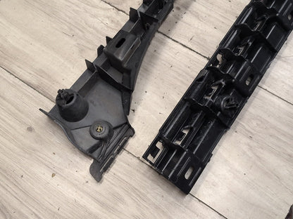 2012-2018 BMW M6 F06 Right Passenger Side Skirt Rocker Panel Brackets SET 7276350