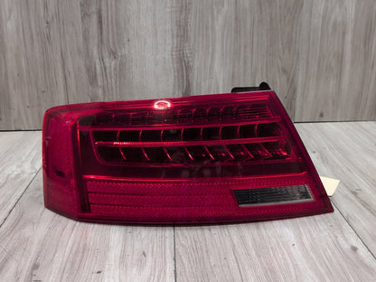 2008 - 2017 Audi S5 8T Rear Right Passenger Outer Tail Light 8T0945095J