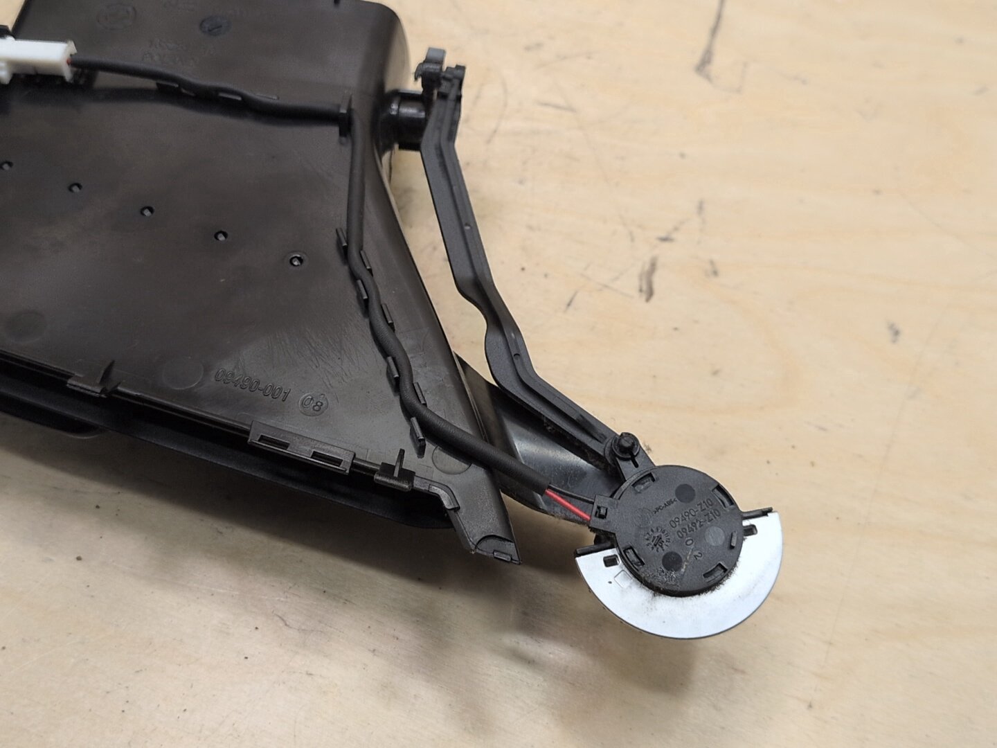 16-19 OEM BMW G12 740 750 Dash Dashboard Right Passenger Side Air Vent