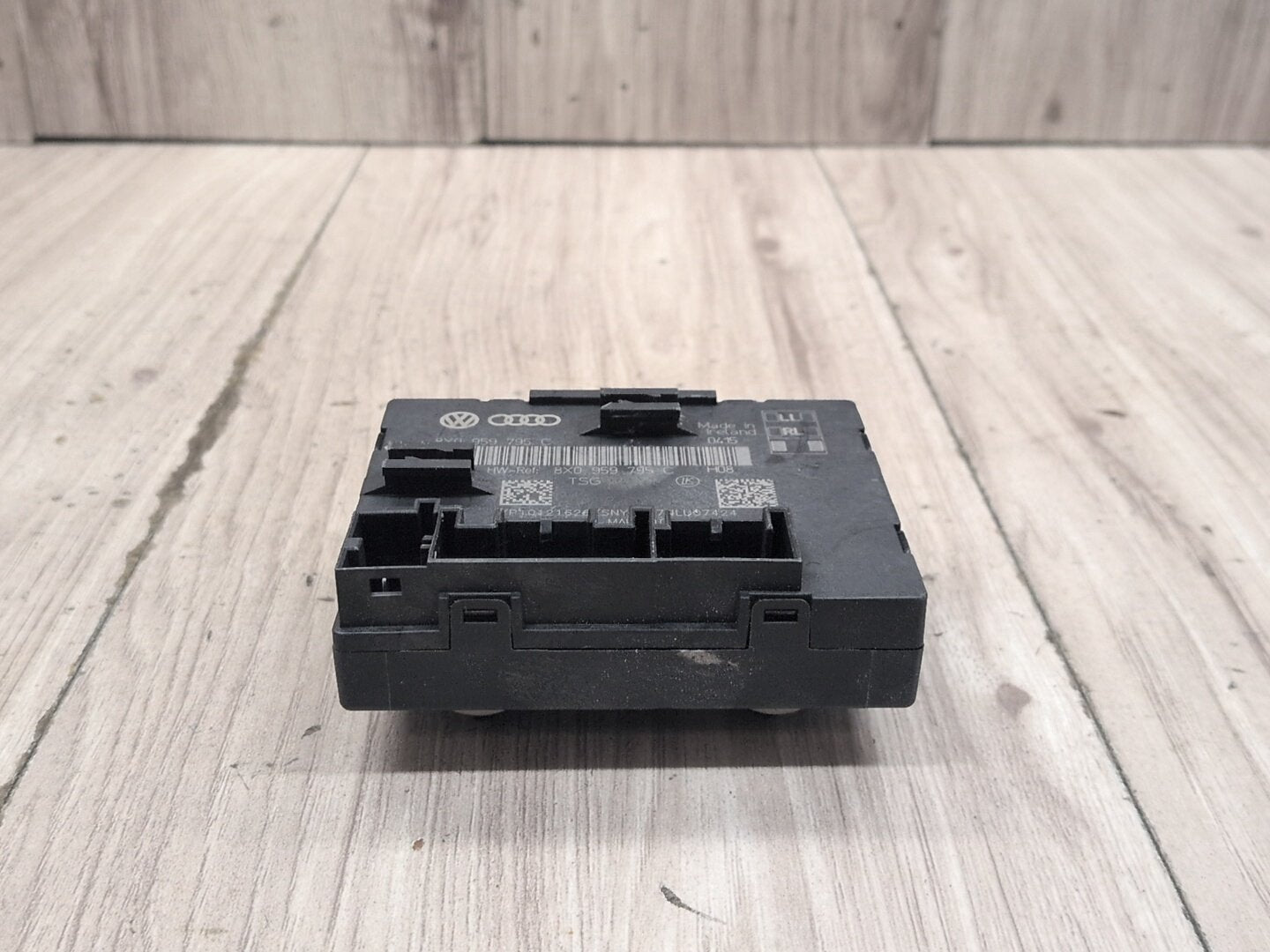 15-18 OEM Audi Q3 Rear Right Passenger Door Window Control Module 8X0959795C