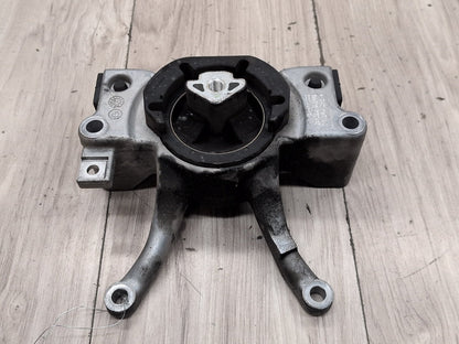 2019-2026 BMW 330i G20 Transmission Mount Bracket 6861567