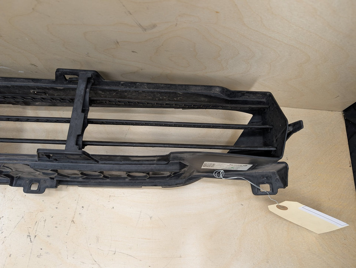 2018-2024 BMW X3 G01 Front Lower Radiator Air Flap Shutter 7497231