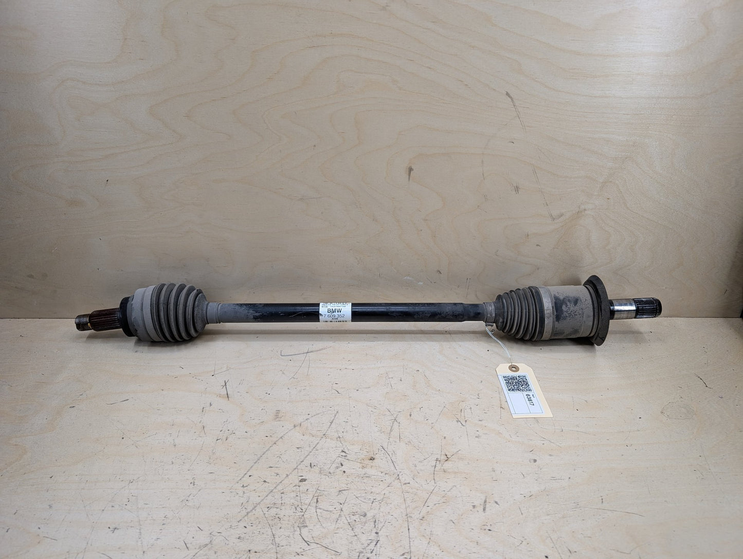 2012-2018 BMW 320i F30 Rear Right Passenger Half Shaft Output CV Axle 7609352
