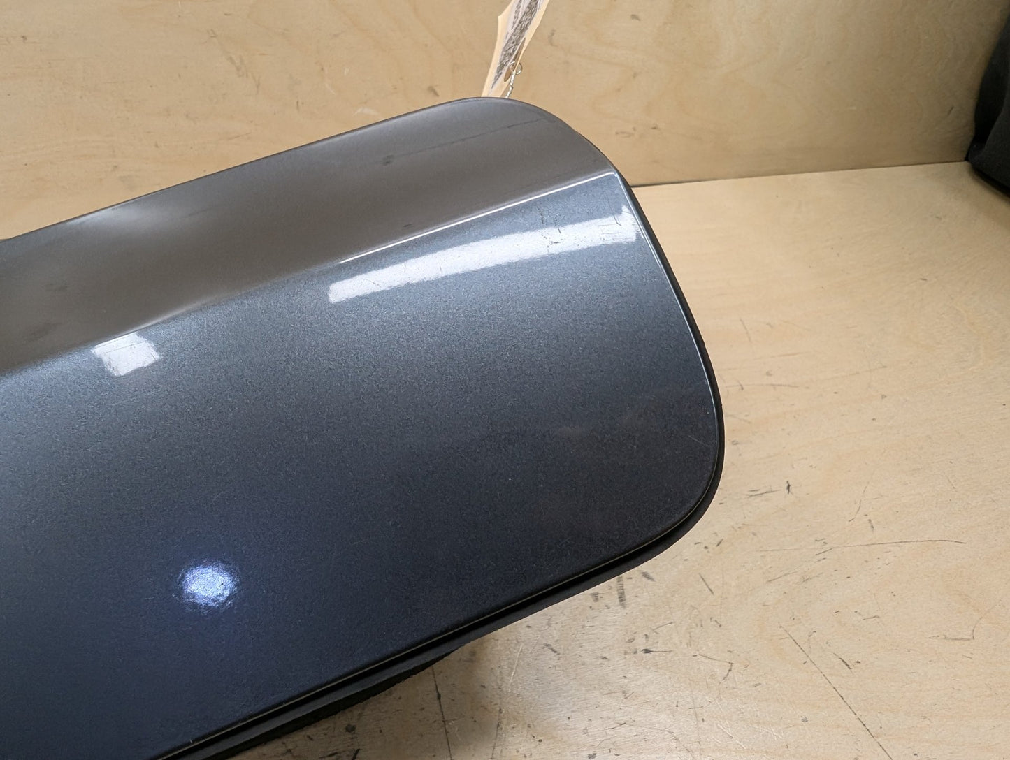 14-20 OEM BMW F32 F82 M4 Gas Fuel Tank Filler Door Cap Lid Cover Assembly