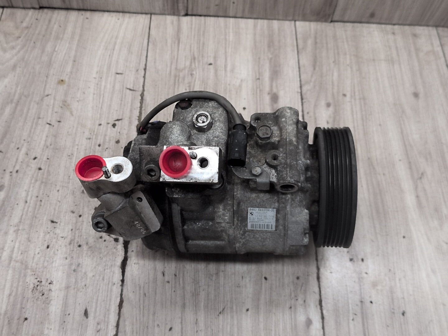 2004-2010 BMW E64 M6 S85B50A Engine Motor A/C AC Compressor Clutch Pump Pulley 6933174