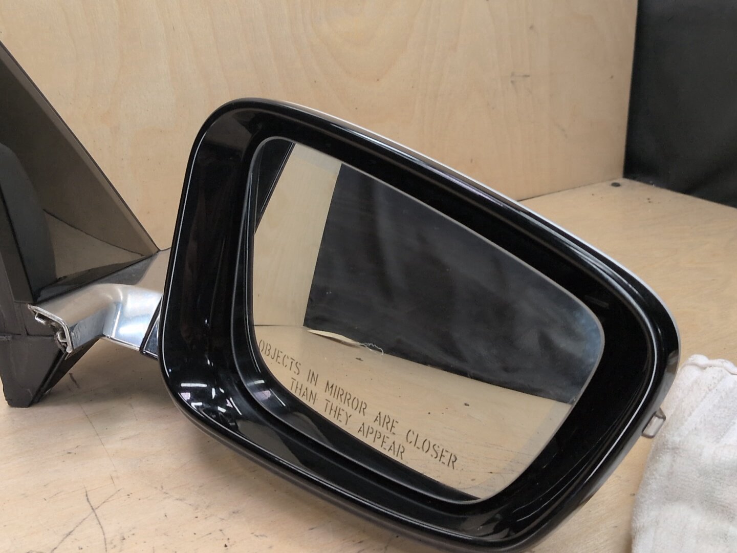 16-22 OEM BMW G12 740 Front Right Passenger Side Mirror Heated w/ Camera White A96