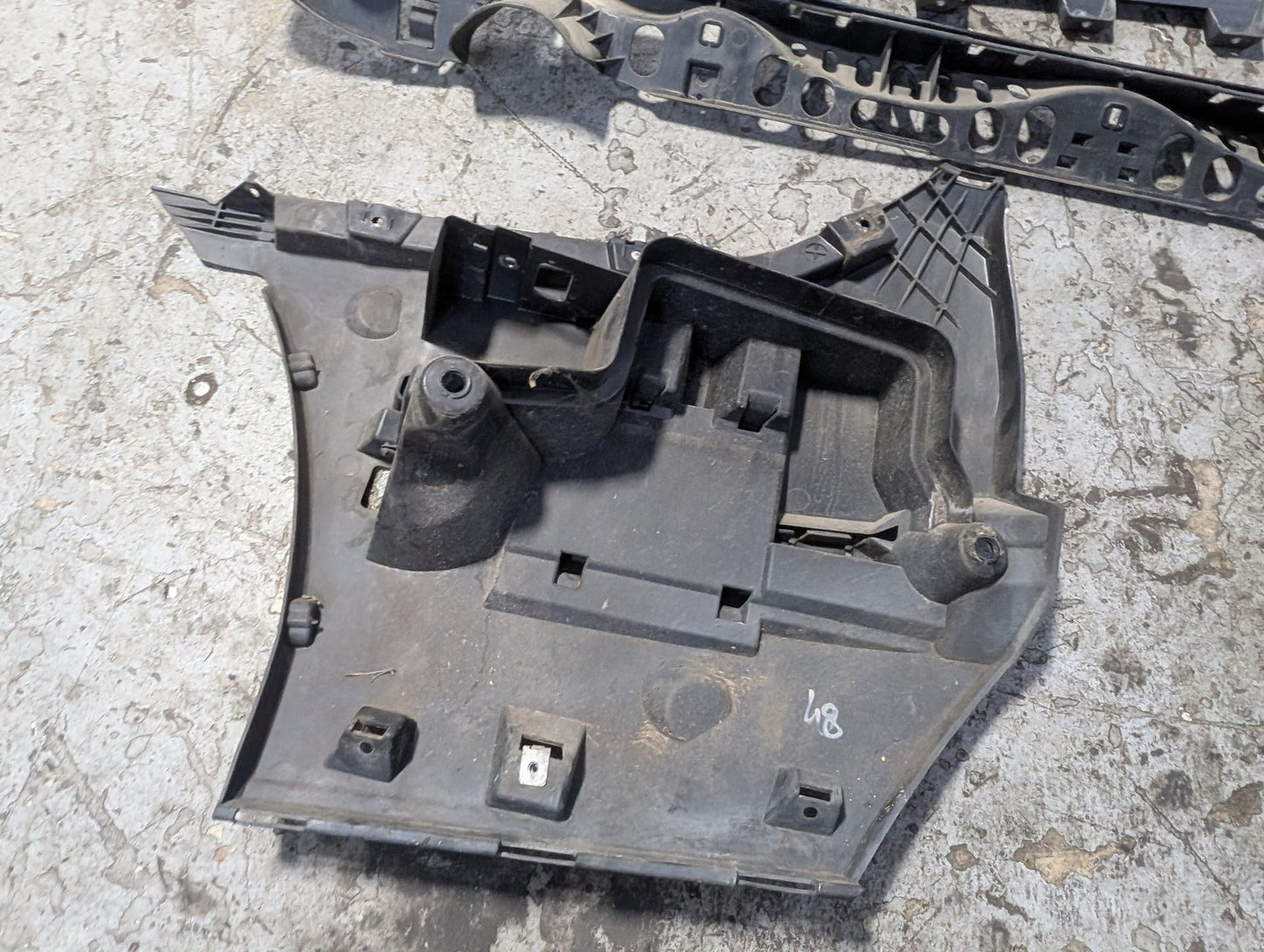 2011-2016 BMW 535i F10 Rear Left Right Center Bumper Support Brackets SET 7204017