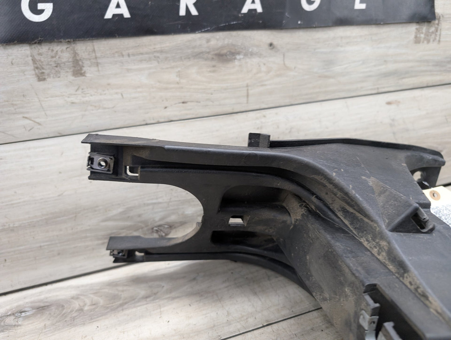 2007-2013 BMW X5 E70- Right Front Bumper Under Headlamp Bracket PN: 7157984
