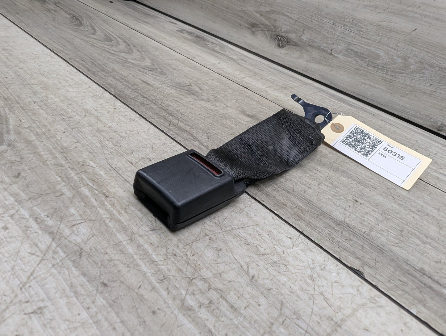 17-23 OEM BMW G30 530 F90 M5 Sedan Rear Left 2nd Row Center Seat Belt Buckle