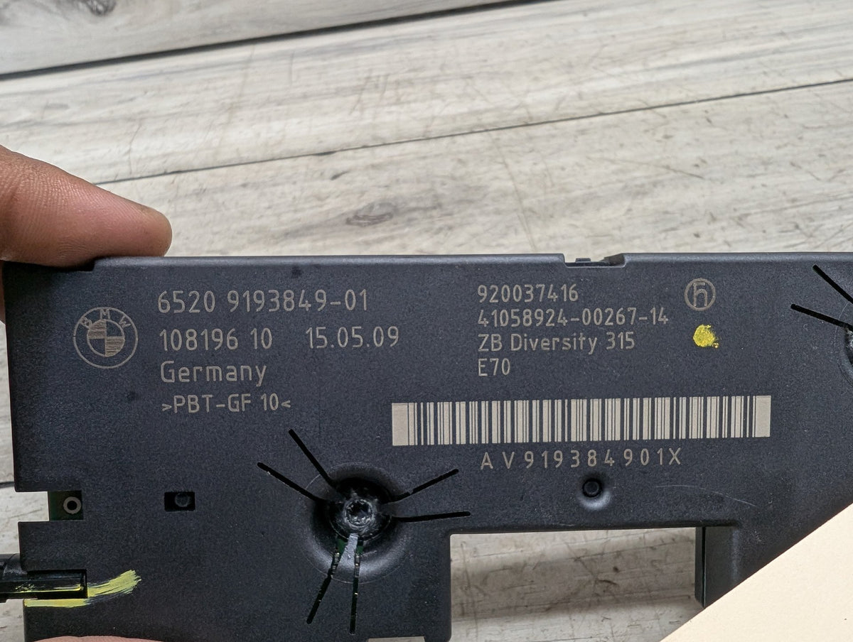 06-13 OEM BMW E70 X5 X5M Antenna Amplifier Diversity Receiver Module 315 MHZ