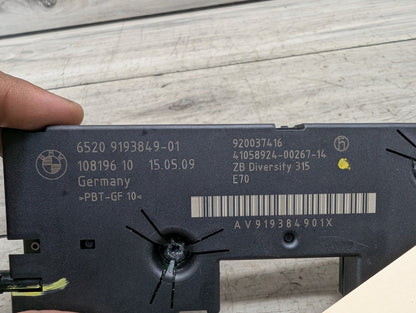 06-13 OEM BMW E70 X5 X5M Antenna Amplifier Diversity Receiver Module 315 MHZ