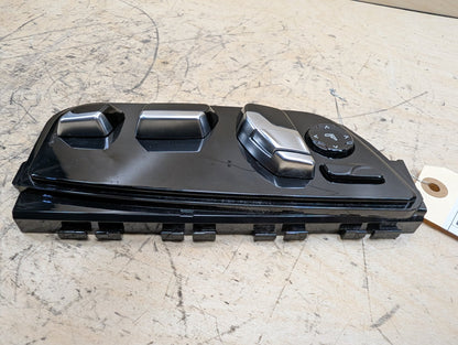 OEM BMW F90 G12 G30 M550 750 M5 Front Right Passenger Seat Adjust Control Switch