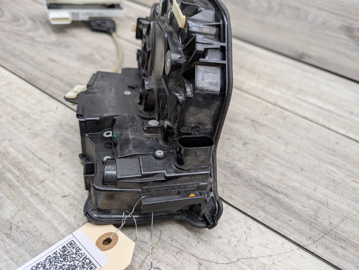 2014 - 2018 BMW X5 F15 Front Left Driver Door Latch Lock Actuator w/ Soft Close 7281945 N63B