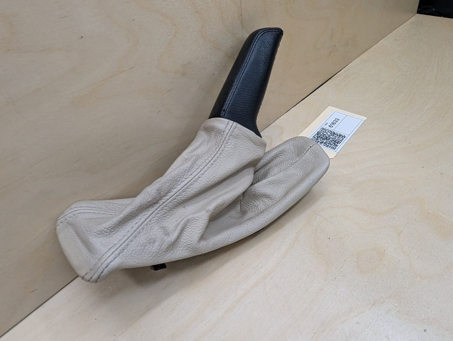 2007-2013 BMW 335i E93 Emergency Handle Brake Cover w/ Boot 6951561