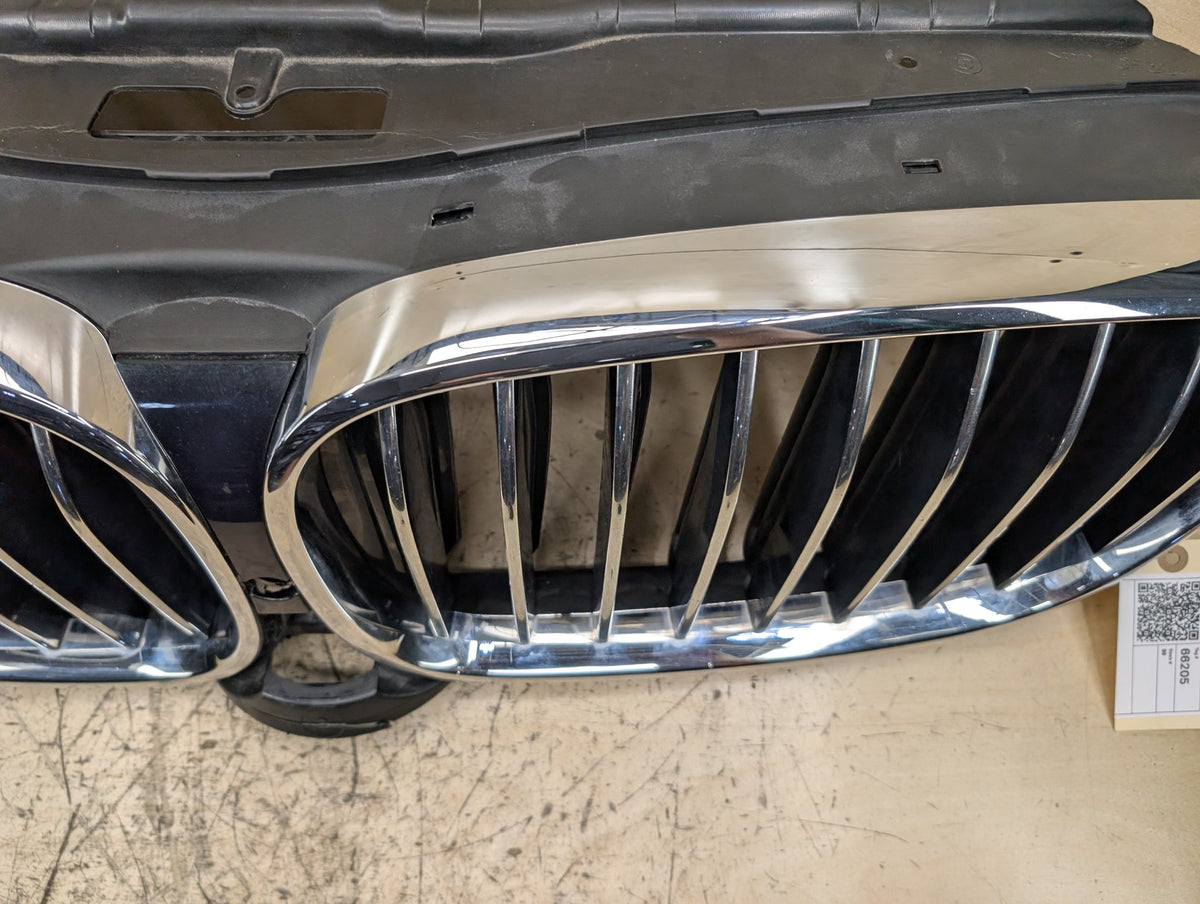 2016-2019 BMW 740i G12 Front Left Right Upper Bumper Cover Kidney Grilles SET 8091760 OEM