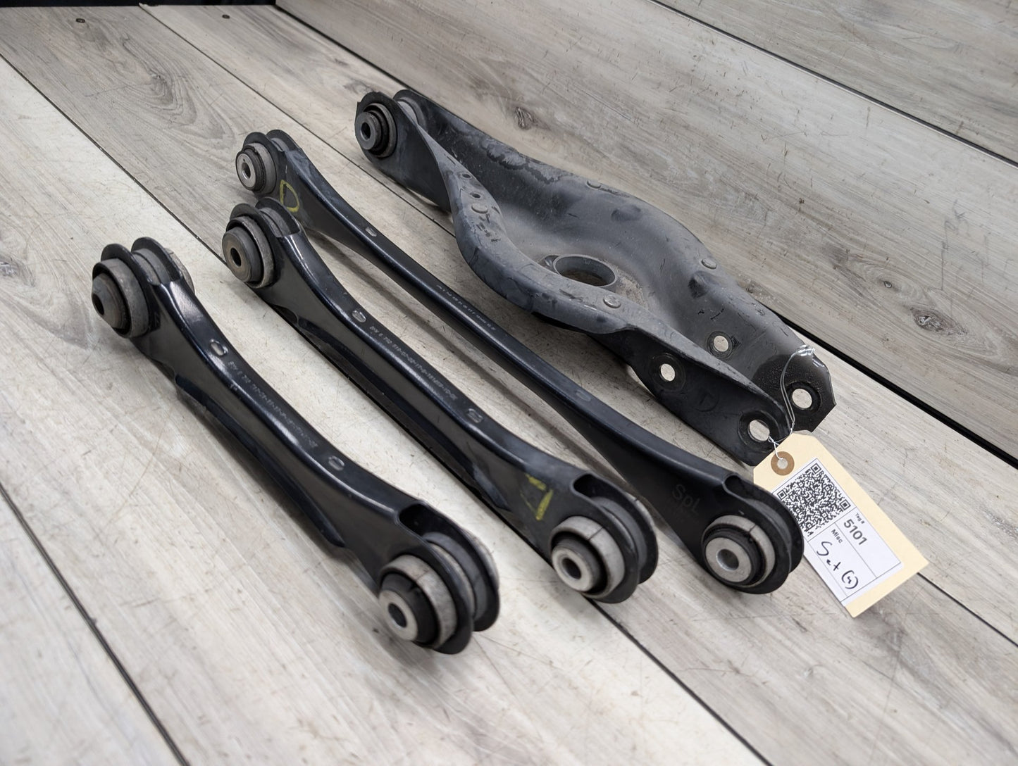 2014 - 2019 BMW 340 F34 Rear Left Driver Control Arms SET 6792533 B58B30M0