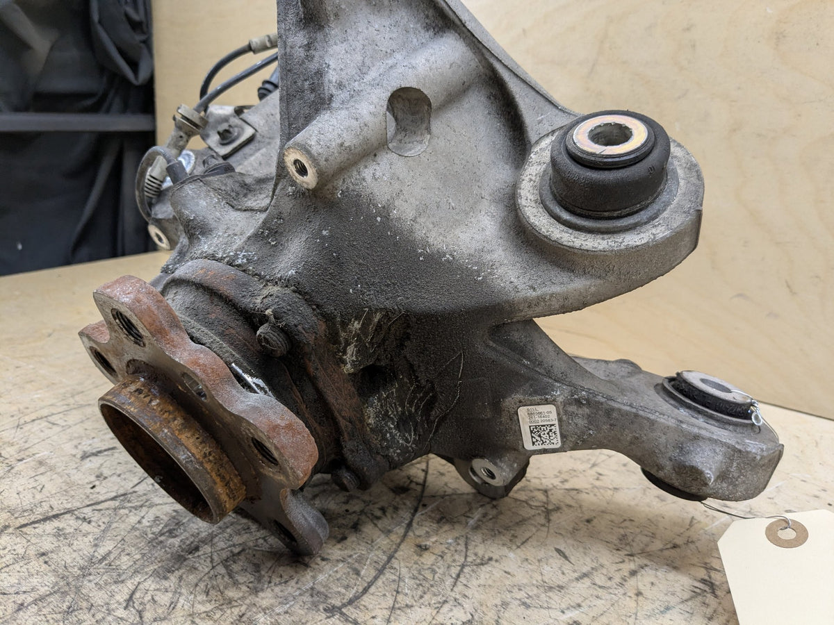 2016-2019 BMW 740i G12 Rear Left Driver Spindle Knuckle w/ Bearing 6861135 OEM