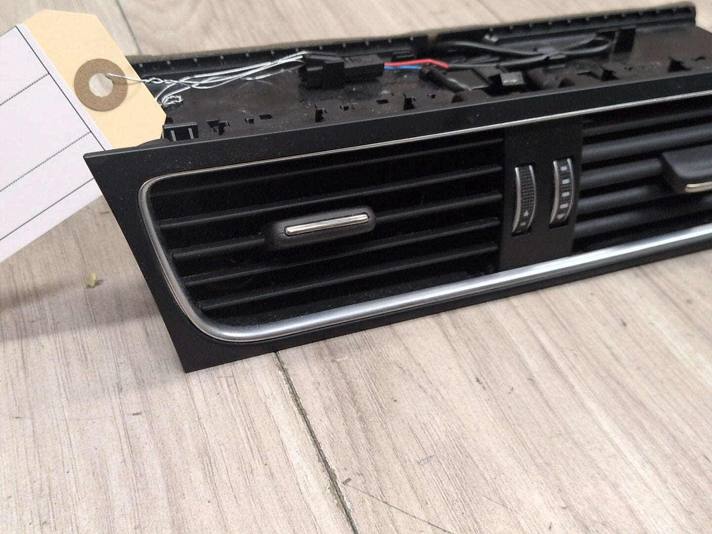 2016 Audi S5 8T Dashboard Dash Board Middle Center Air Vent 8T1820951E CTUB