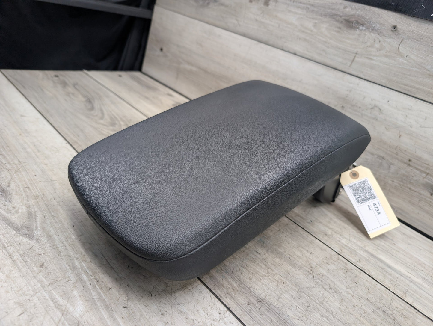 18-21 OEM BMW G01 G02 X3 X4 Retractable Armrest Tray Console Leather Black