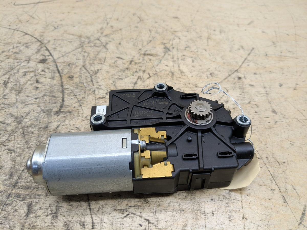 OEM BMW F06 F82 F80 F13 F32 F10 M2 M3 M4 M6 Upper Sunroof Moon Roof Motor Unit