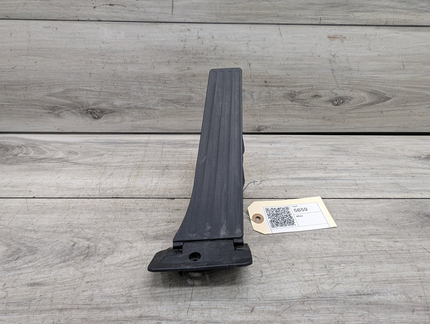 2016-2022 BMW 750Li G12 Gas Accelarator Pedal 6859999