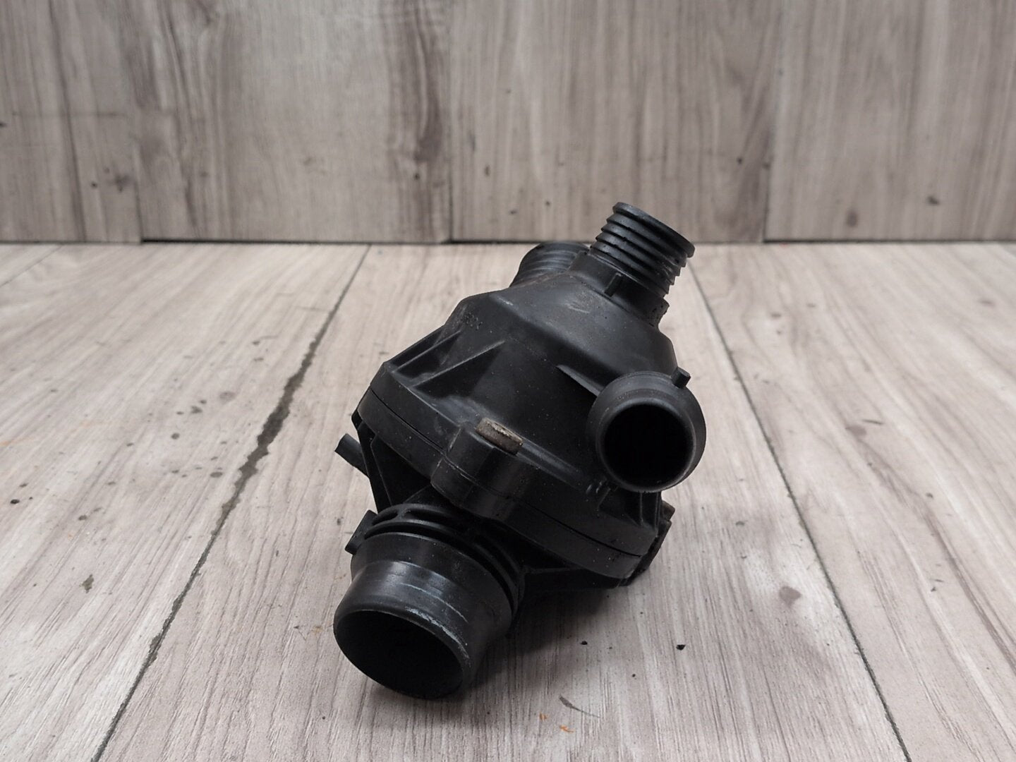 2008-2013 BMW E82 128i N51B30M0 Engine Motor Heat Coolant Thermostat 7549476
