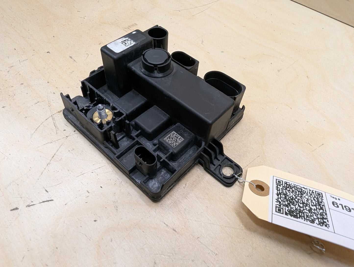 OEM BMW F10 F15 F22 F23 F30 F32 F33 F36 Integrated Power Supply Control Module